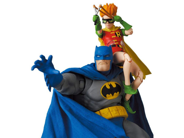 Batman The Dark Knight Returns: Batman Blue Ver. & Robin MAFEX No. 139