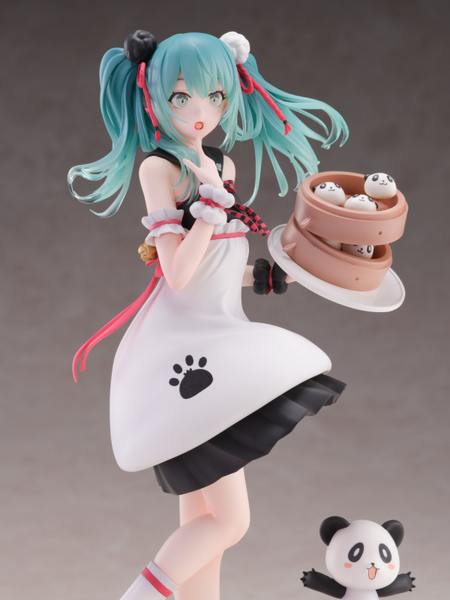 Vocaloid Hatsune Miku Panda Steamed Buns Figure
