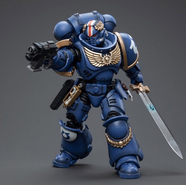 Warhammer 40K Ultramarines Primaris Lieutenant Argaranthe 1/18 Scale Figure