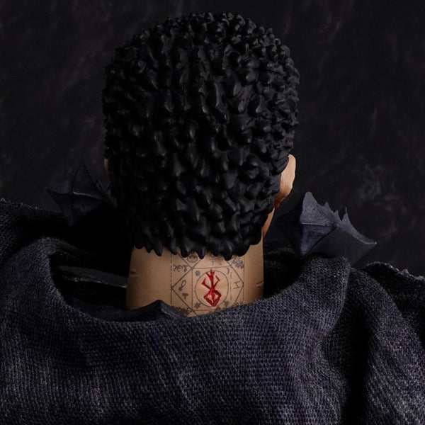 S.H.Figuarts - Berserk: Guts (Berserker Armor)