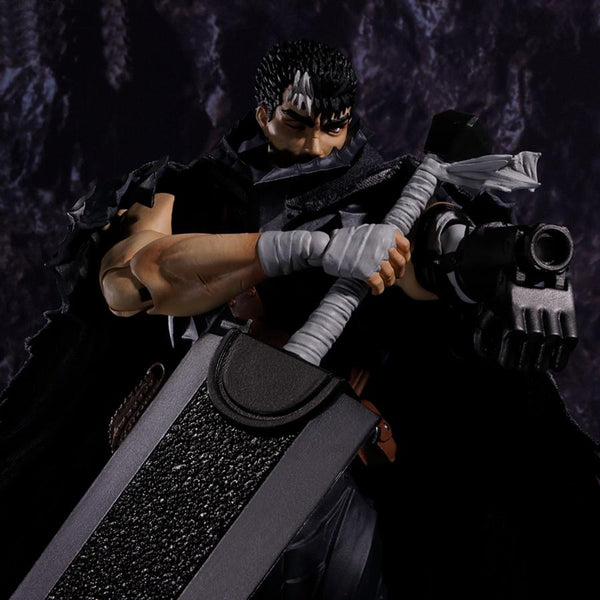 S.H.Figuarts - Berserk: Guts (Berserker Armor)