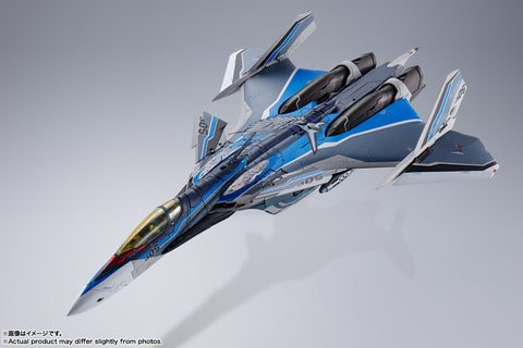 DX Chogokin - Macross Delta Movie: Absolute Live!!!!!! VF-31AX Kairos Plus Movie Edition (Hayate Immerman USE)