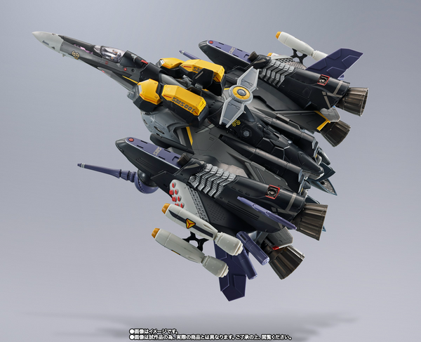 DX Chogokin - Macross Frontier: VF-25S Armored Messiah Valkyrie (Ozma Lee Custom) Revival Ver.