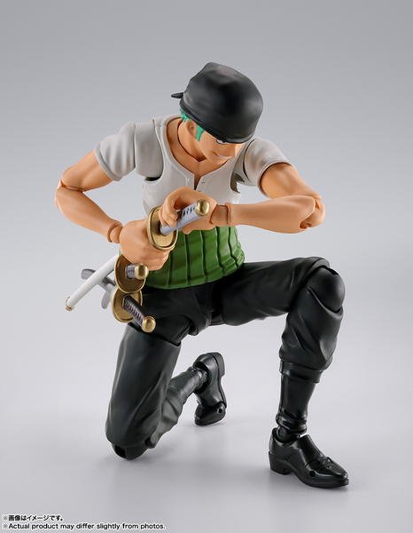 S.H.Figuarts - One Piece: Roronoa Zoro (Romance Dawn)