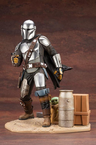 Star Wars - Mandalorian & The Child "The Mandalorian" ARTFX+