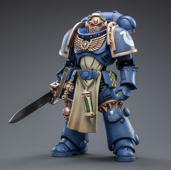 Warhammer 40K Ultramarines Primaris Company Champion 1/18 Scale Figure