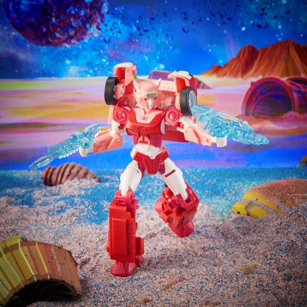 Transformers Legacy Deluxe: Elita-1