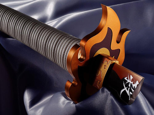 Demon Slayer: Kimetsu no Yaiba Proplica - Kyojuro Rengoku's Broken Nichirin Sword
