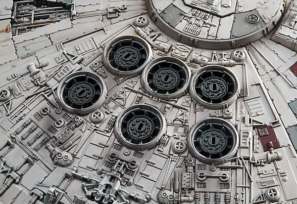 Millennium Falcon (The Rise of Skywalker) 1/144 Scale Model Kit