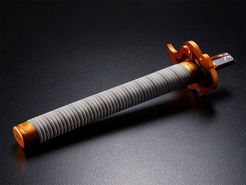 Demon Slayer: Kimetsu no Yaiba Proplica - Kyojuro Rengoku's Broken Nichirin Sword