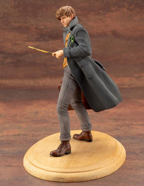 Fantastic Beasts: The Crimes of Grindelwald - Newt Scamander ARTFX+