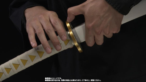 Demon Slayer: Kimetsu no Yaiba Proplica - Zenitsu Agatsuma's Nichirin Sword