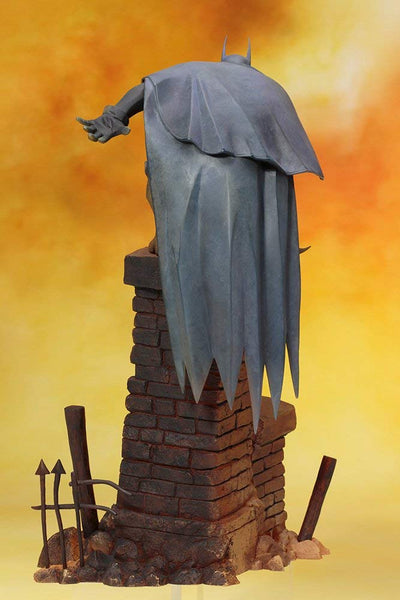 DC Comics - Batman Gotham By Gaslight ARTFX+ Statue
