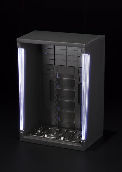 S.H. Figuarts - Iron Man Mark VI with Hall of Armor Set