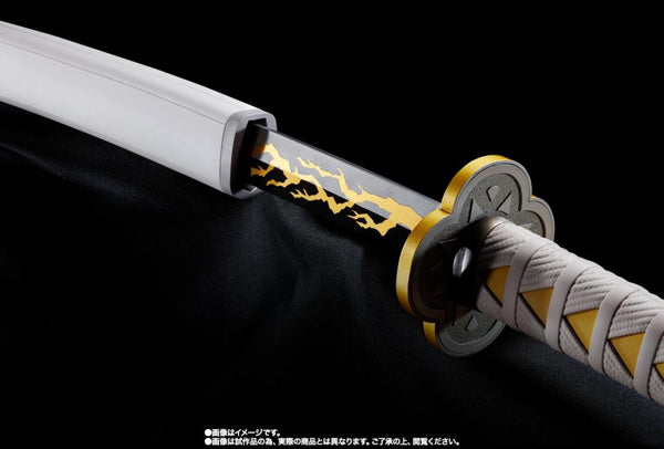 Demon Slayer: Kimetsu no Yaiba Proplica - Zenitsu Agatsuma's Nichirin Sword