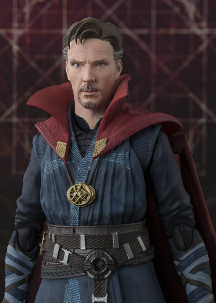 S.H. Figuarts - Doctor Strange & Burning Flame Set