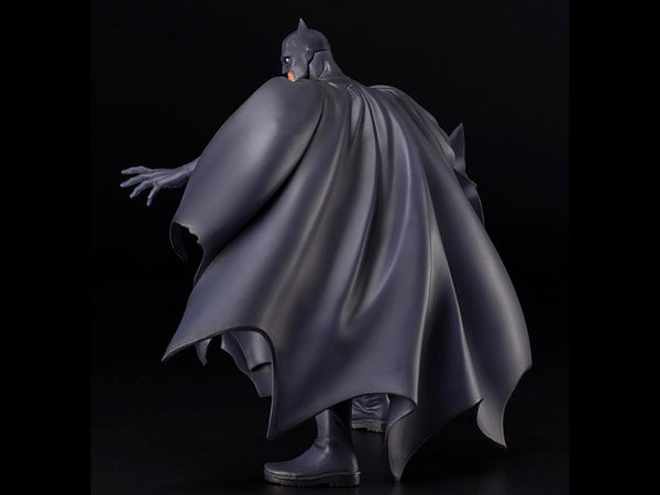 DC Comics - Batman Hush ARTFX+ Statue (Reissue)