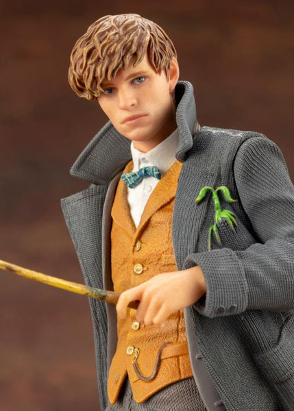 Fantastic Beasts: The Crimes of Grindelwald - Newt Scamander ARTFX+