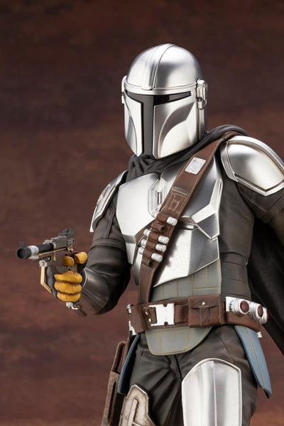 Star Wars - Mandalorian & The Child "The Mandalorian" ARTFX+