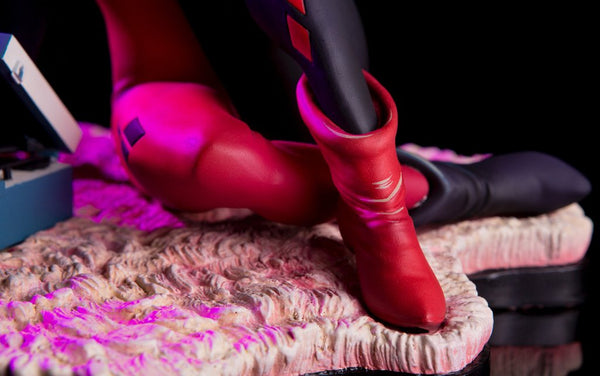 DC Comics - Waiting for My J Man Harley Quinn Statue