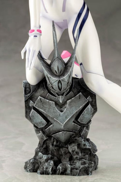 Neon Genesis Evangelion: Mari Makinami Illustrious (White Plugsuit Ver.) 1/6 Statue