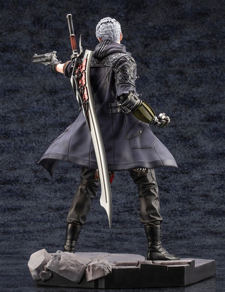 Devil May Cry 5 - Nero ARTFXJ Statue