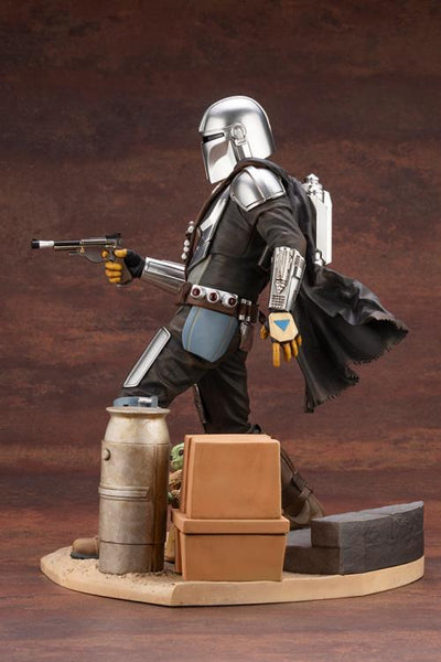 Star Wars - Mandalorian & The Child "The Mandalorian" ARTFX+