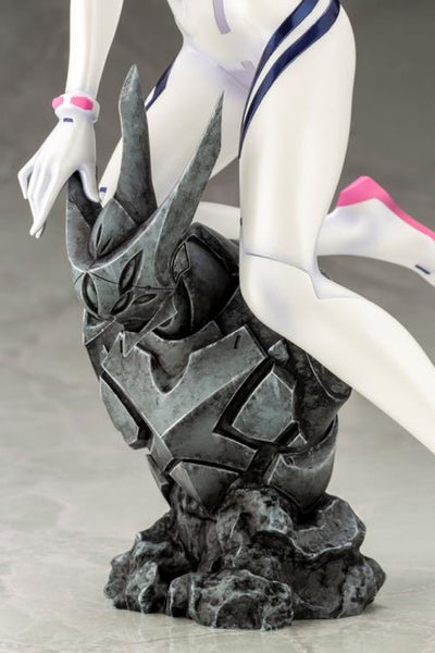 Neon Genesis Evangelion: Mari Makinami Illustrious (White Plugsuit Ver.) 1/6 Statue