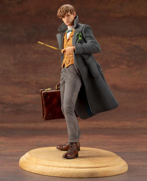 Fantastic Beasts: The Crimes of Grindelwald - Newt Scamander ARTFX+