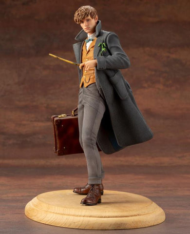 Fantastic Beasts: The Crimes of Grindelwald - Newt Scamander ARTFX+