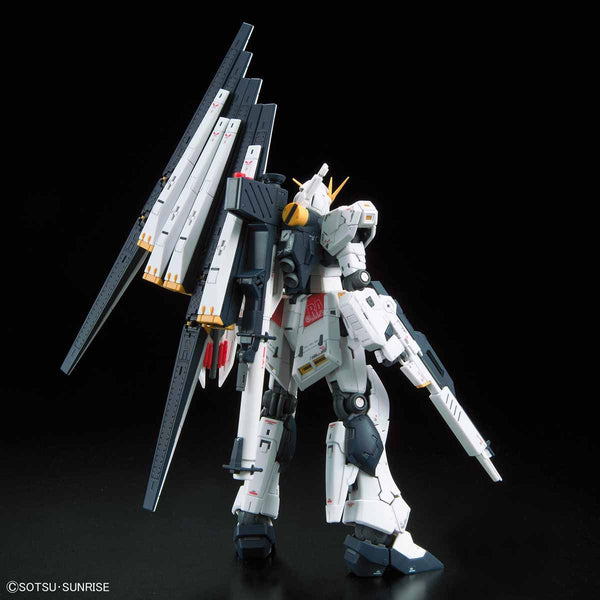 32 RG RX-93 Nu Gundam