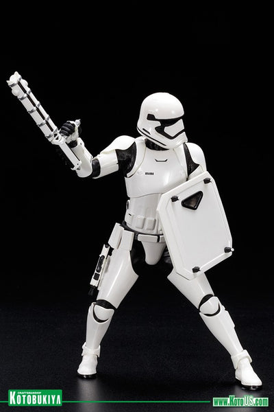 Star Wars - Episode VII Force Awakens Stormtrooper FN-2199 ARTFX+
