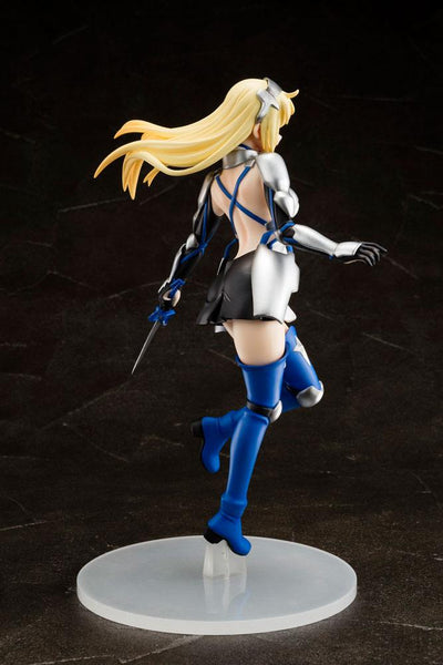 DanMachi Sword Oratoria: Princess of Sword Ais Wallenstein 1/8 PVC Figure